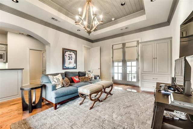 26f43e854ad6e87f5e6bfb5f6d4e6edfl-m3360826896xd-w1020_h770_q80