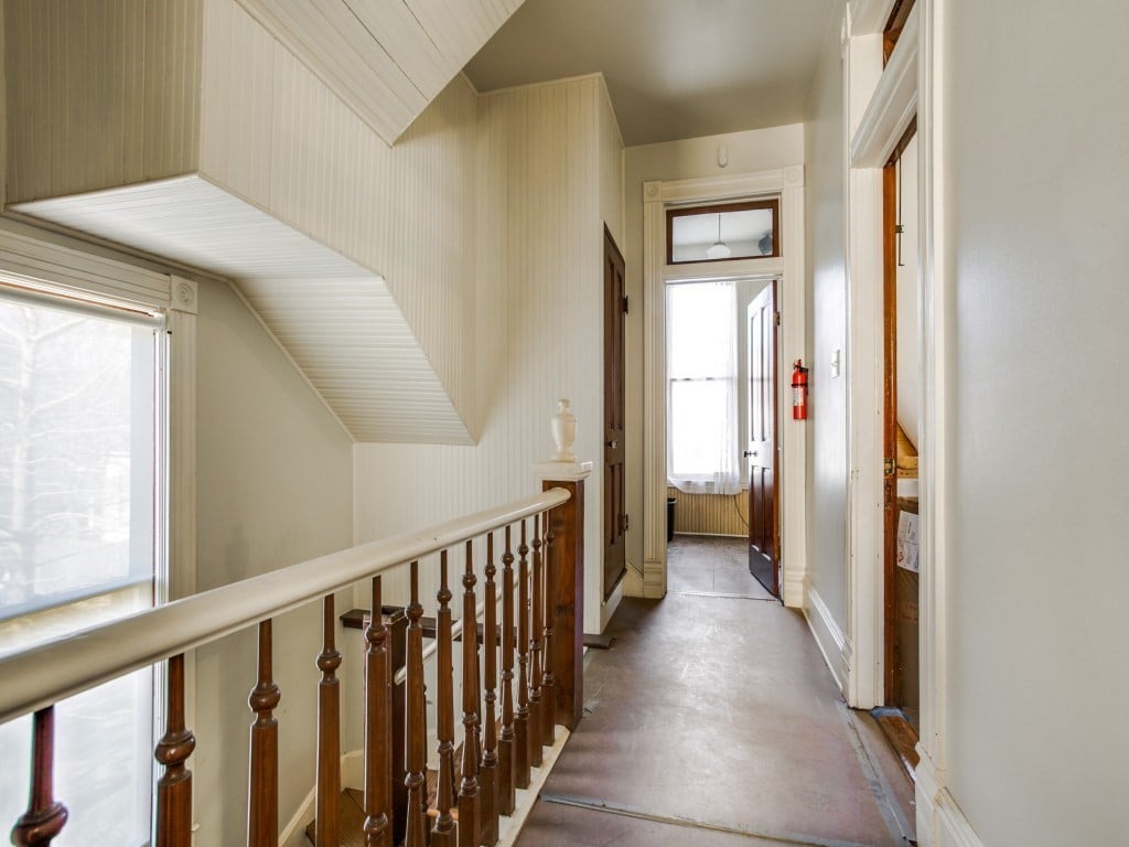 2707-Hibernia-10-hall-1024x768