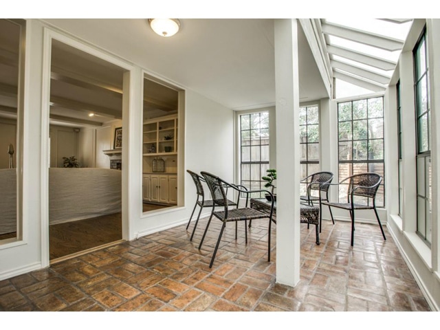 2726-Lawtherwood-Sunroom