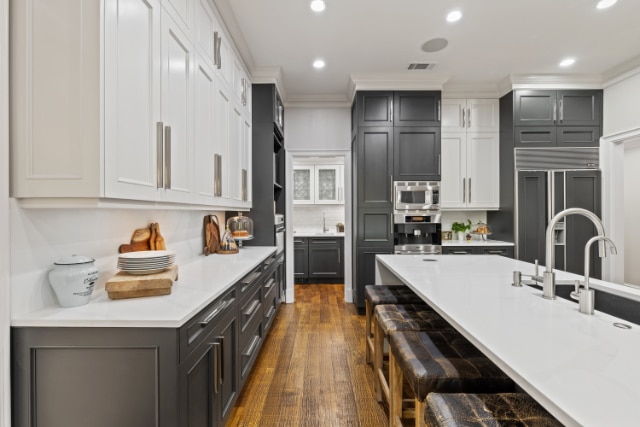 01_5941_Club_001-1-Preferred-Offering