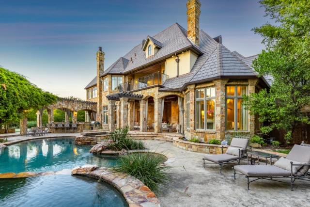 6901-Sanctuary-Lane-ext-1024x683
