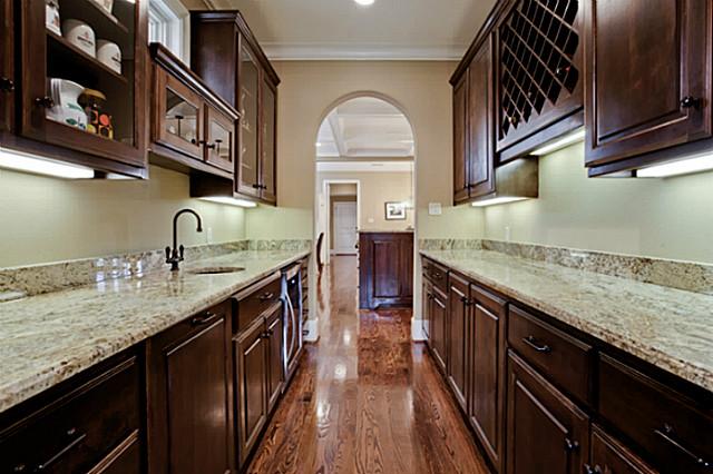 2805-Rosedale-Wet-Bar