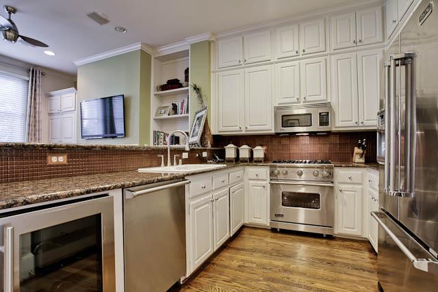 2805-Thomas-Kitchen