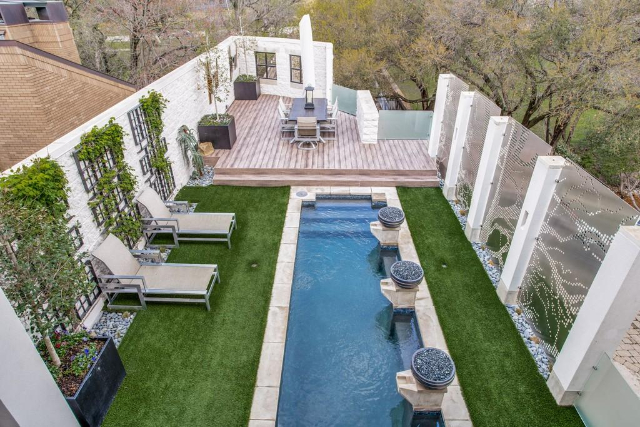 2814-Park-Bridge-Court-entry