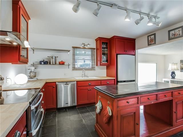 2819-W-9th-b
