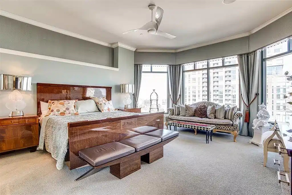 2828-Hood-Street-No-1202-4