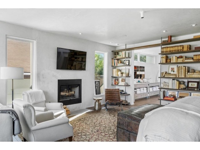 2837-Park-Bridge-Court-8