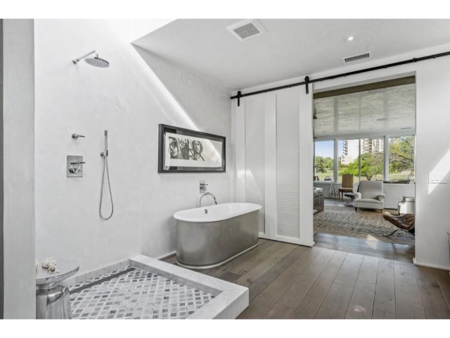 2837-Park-Bridge-Court-8