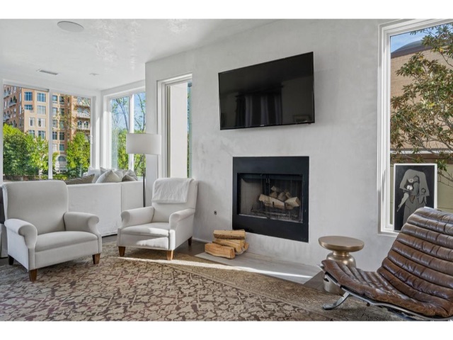 2837-Park-Bridge-Court-8