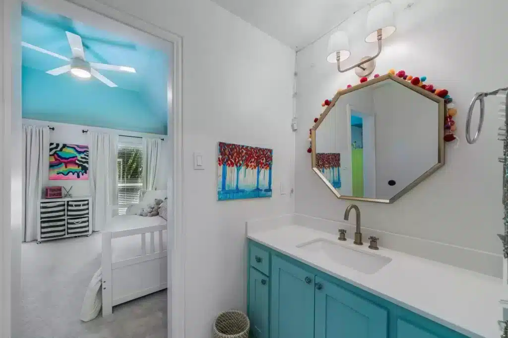 B3B4B4BB-5E1E-4937-A400-E7880DA799AF-1024x683