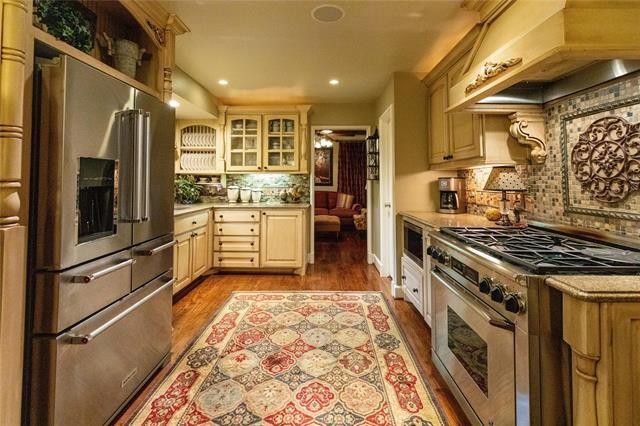 2d30c1ac937e54dc2c8a9d4c5294b3b4l-m2232580182od-w1024_h768