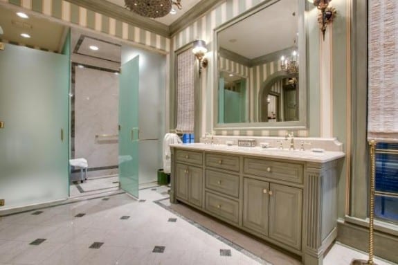 3056-Concord-Master-Shower-575x383
