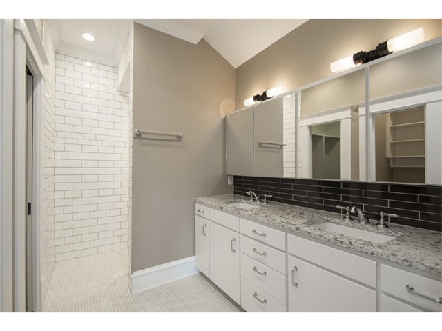 307-N.-Winnetka-Master-Bath