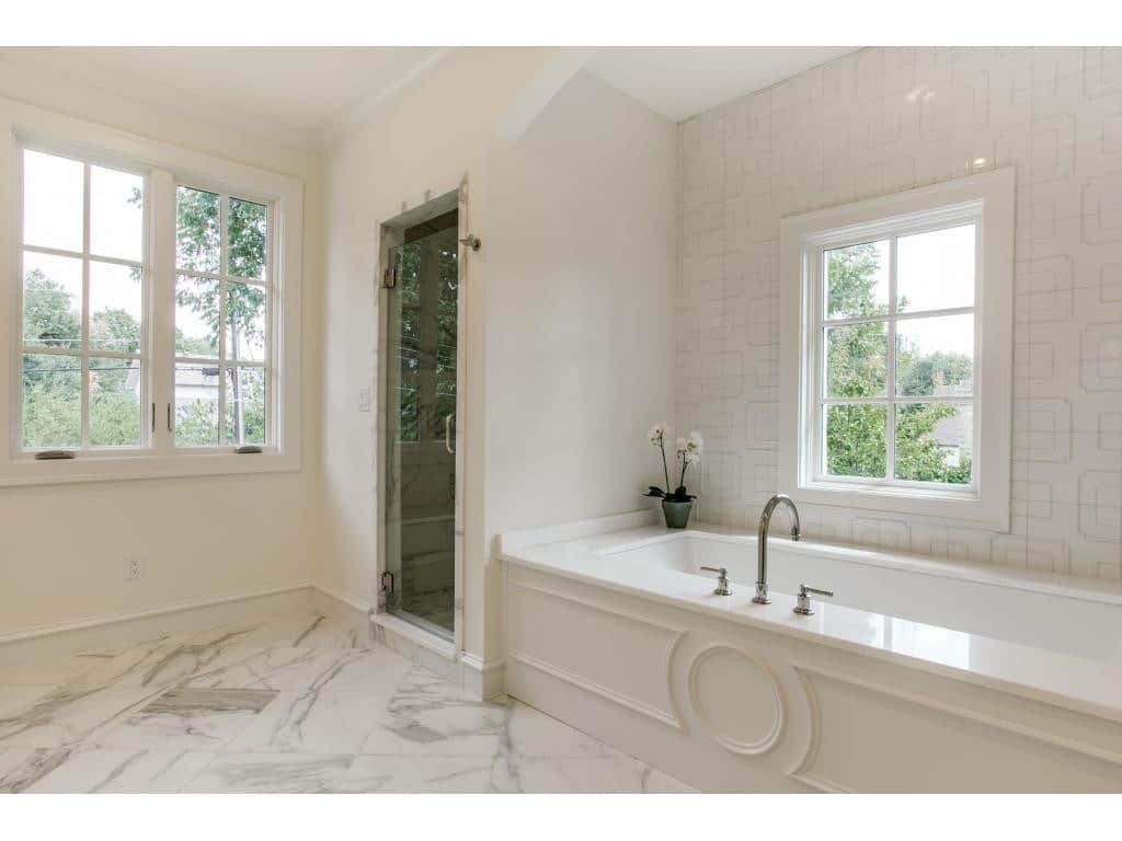 3104-Hanover-master-bath-3-1024x768