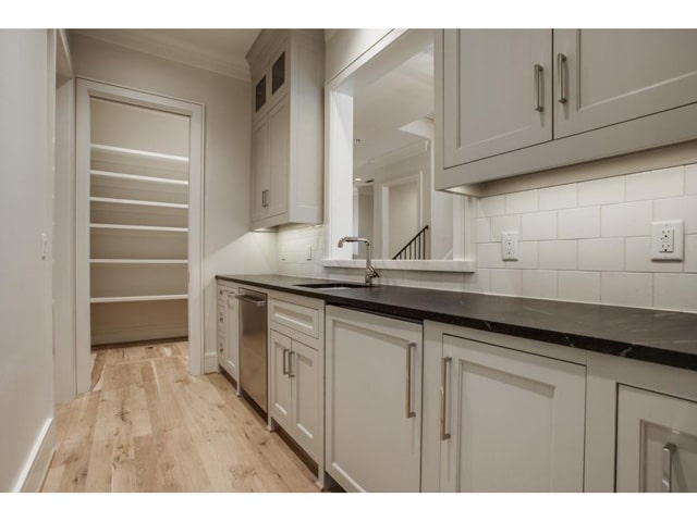 3108-Bryn-Mawr-Butlers-Pantry