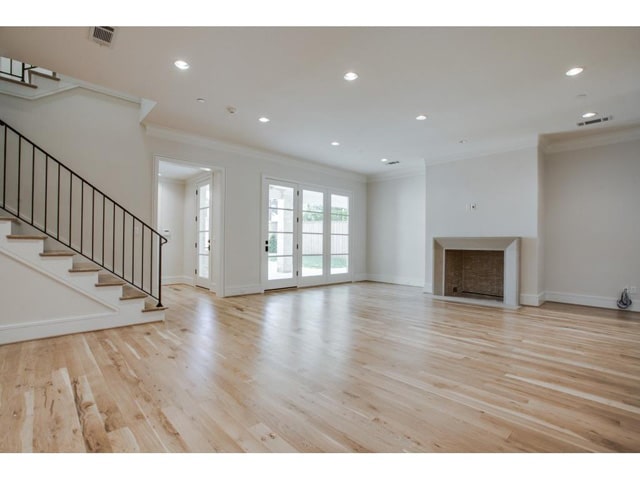 3108-Bryn-Mawr-Living