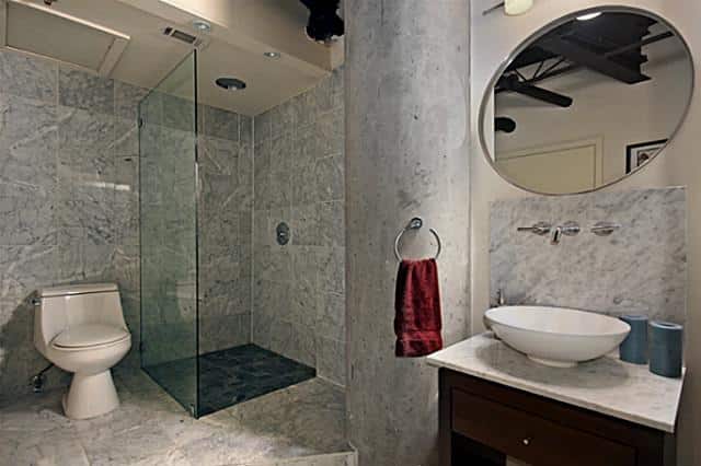 3110-Thomas-119-Downstairs-Bath