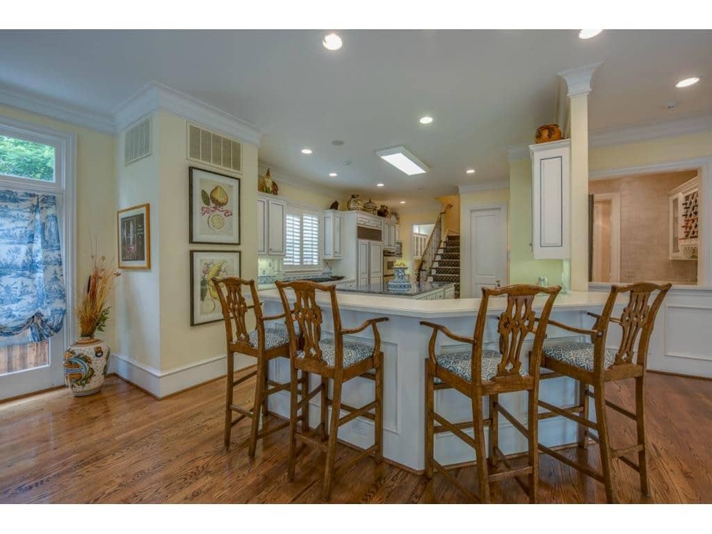 3116-Beverly-breakfast-bar-1024x768