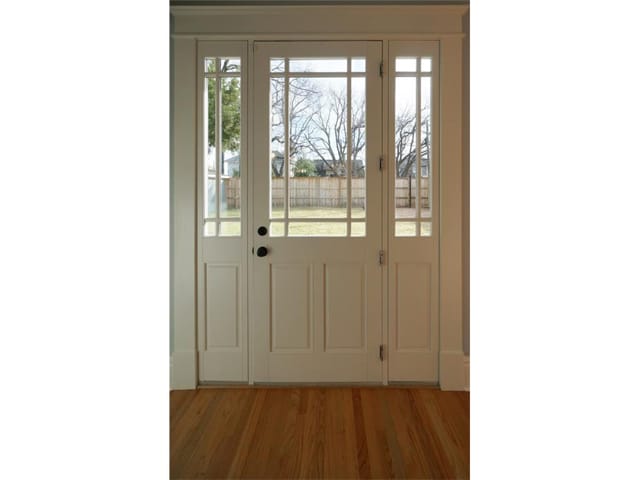 314-S.-Winnetka-Backdoor