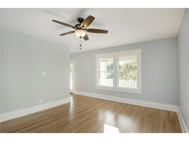 314-S.-Winnetka-Upstairs