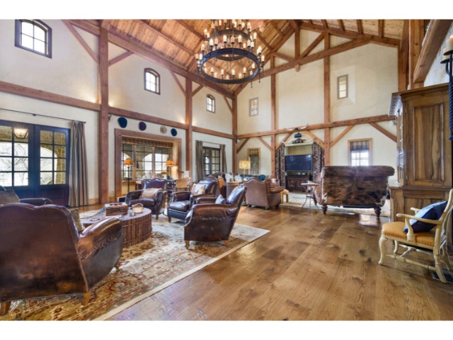 316-Tonkawa-Trail-back-view