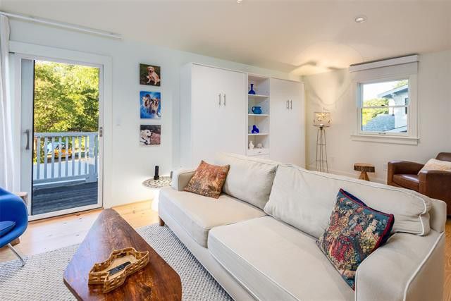 319-N.-Edgefield-Ave.11