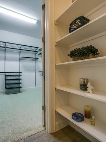 3210-Carlisle-master-closet