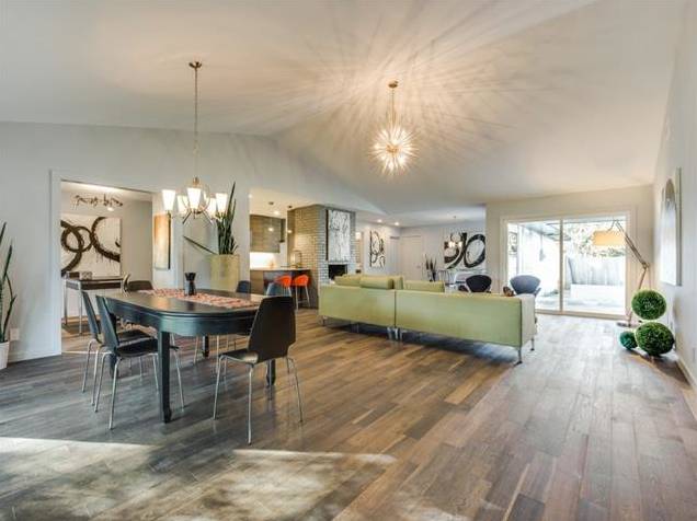 3239-Whirlaway-Road-Great-Room