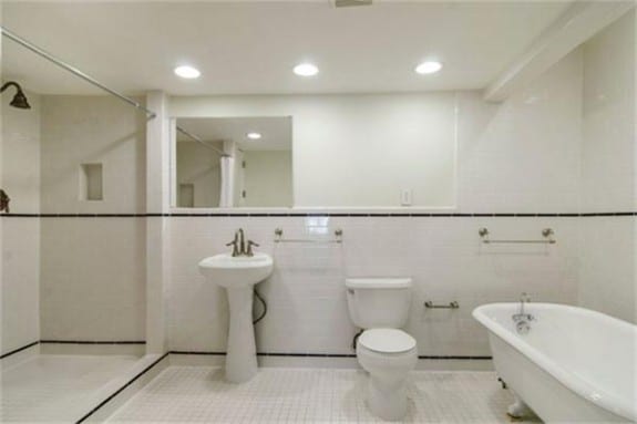 326-Edgefield-Master-bath-575x383