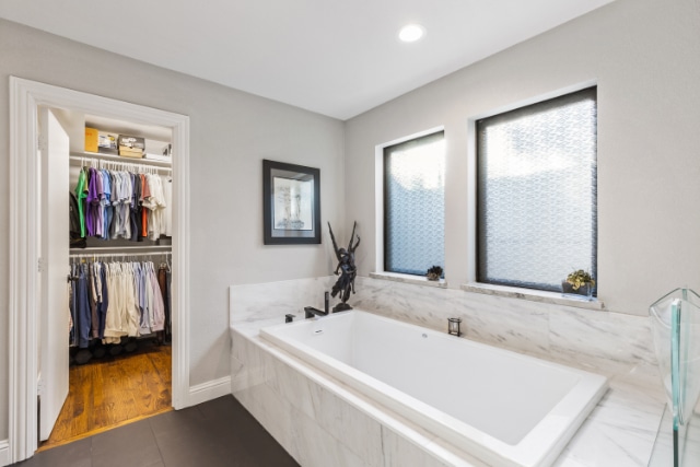 04_13429Hughes_004-1