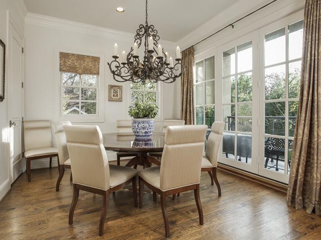 3380-blackburn-dining