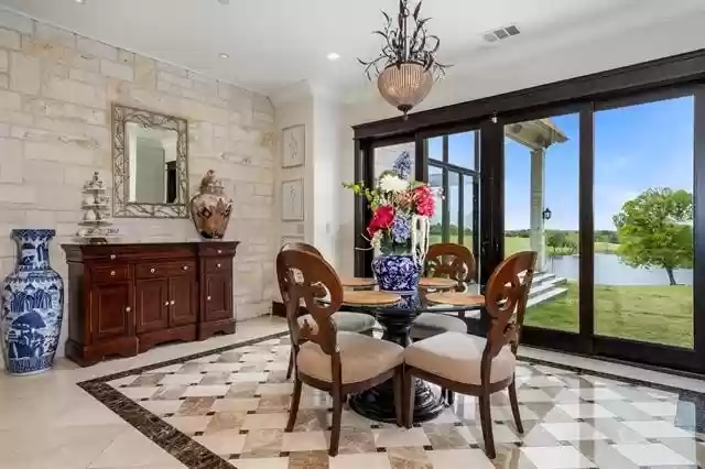 339-Town-East-Blvd-8