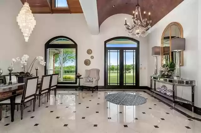 339-Town-East-Blvd-8