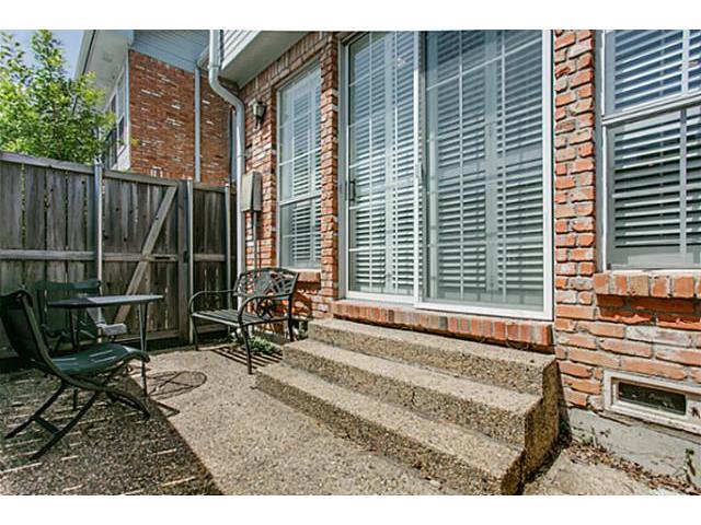 3415-McFarlin-Patio