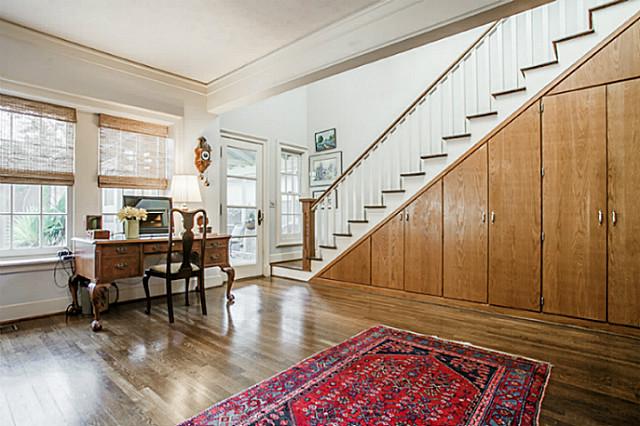 3441-University-fR-back-stairs