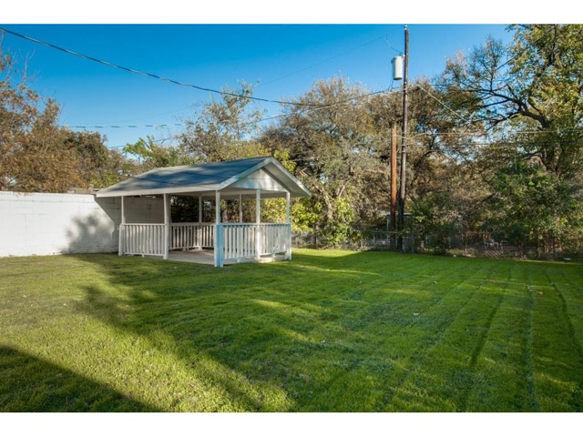 3518-Virginia-Backyard