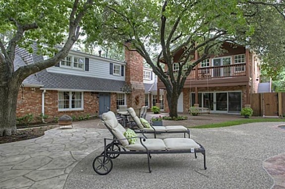 3608-Overton-Park-Backyard-575x382
