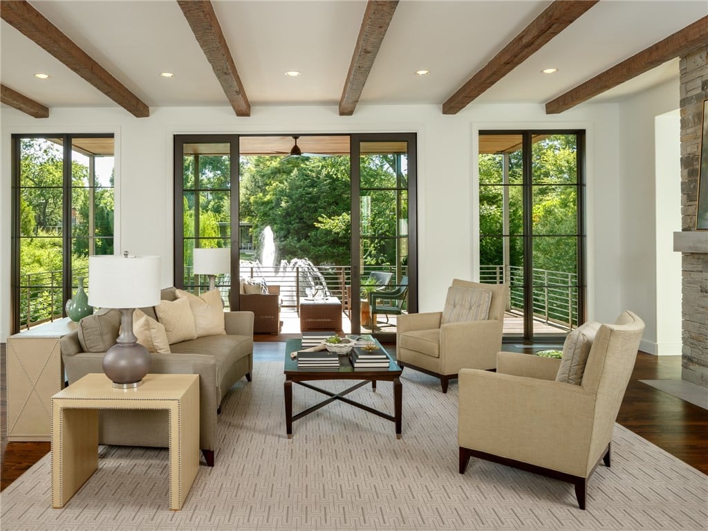 3615-Amherst-ext-1024x768