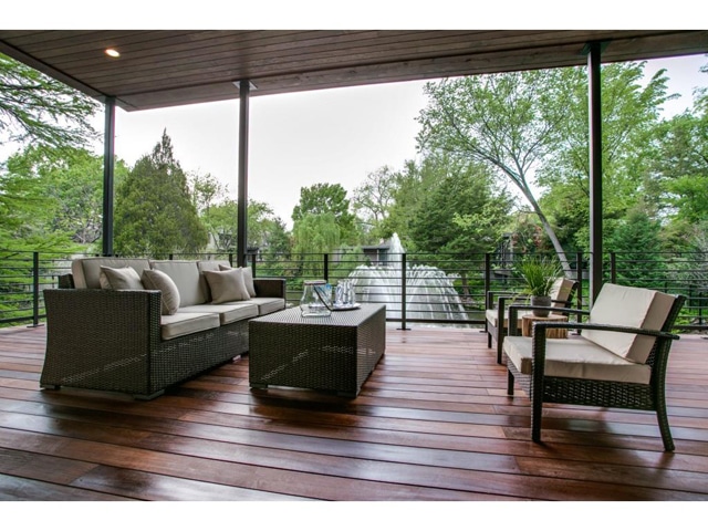 3615-Amherst-Upstairs-Deck