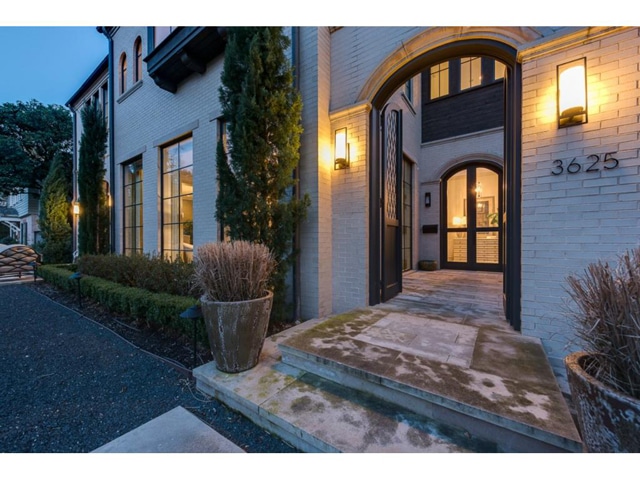 3625-Bryn-Mawr-Steps