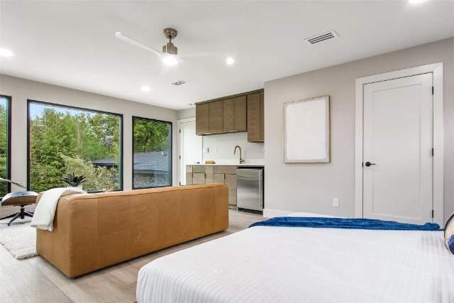 3663-Cripple-Creek-Dr.-5-c