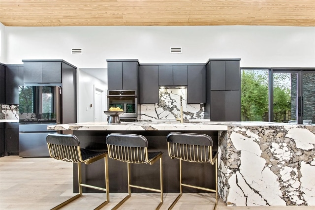 3663-Cripple-Creek-Dr.-5-c