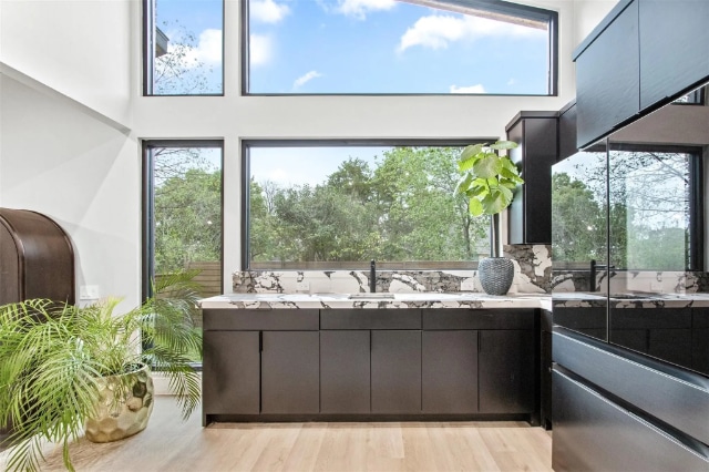 3663-Cripple-Creek-Dr.-5-c