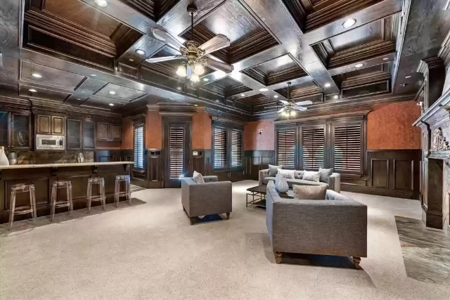 3716-N-White-Chapel-Blvd-6