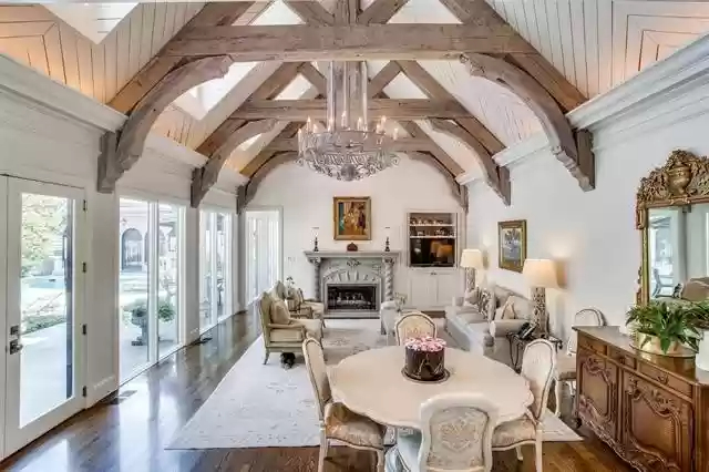 3721-Beverly-Drive-1