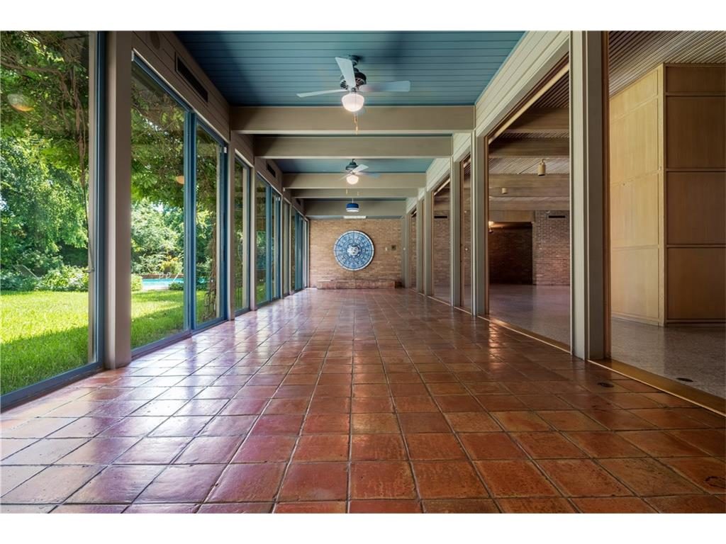 3756-Armstrong-Ave-loggia-1024x768