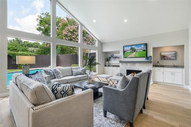 37c643bb0d06a62cb2ec168542caf0fcl-m3219189816xd-w1020_h770_q80