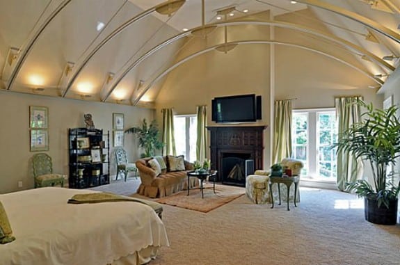 3808-Turtle-Creek-master-bedroom-575x381