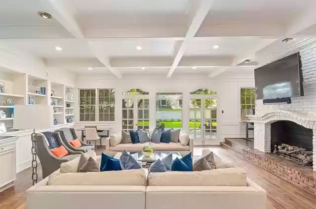 3815-Beverly-Rogers-Healy-Home