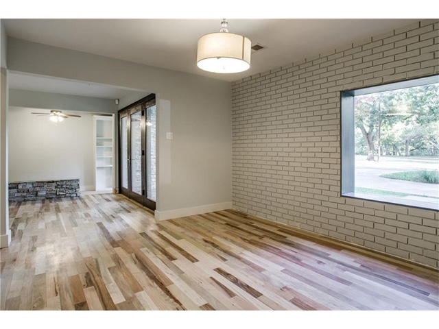 3820-Shorecrest-Dining